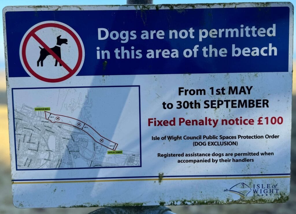 Ryde beach dogs not permitted sign